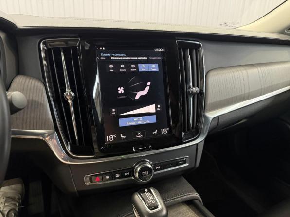 Volvo S90 II Рестайлинг с пробегом 2021 года, цена 3 127 000 рублей, 95382 км, седан, Автокод Объявления