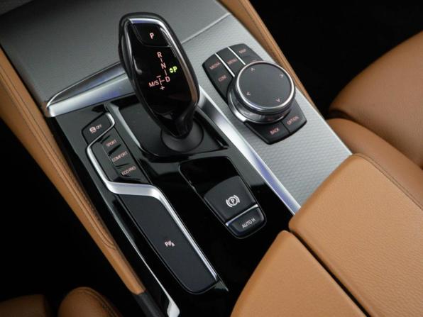 BMW 5 серии VII (G30/G31/G38) с пробегом 2018 года, цена 4 088 444 рубля, 67884 км, седан, Автокод Объявления