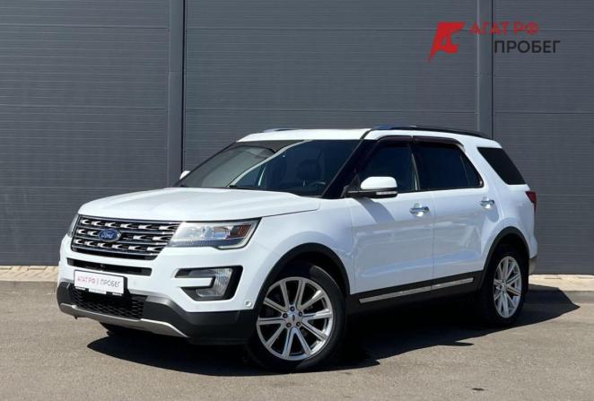 Ford Explorer V Рестайлинг с пробегом 2016 года, цена 2 490 000 рублей, 180000 км, внедорожник, Автокод Объявления
