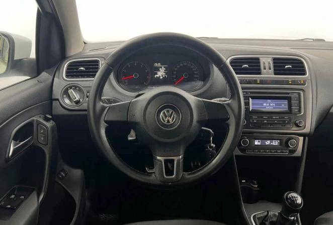Volkswagen Polo V Рестайлинг с пробегом 2015 года, цена 845 000 рублей, 198925 км, седан, Автокод Объявления