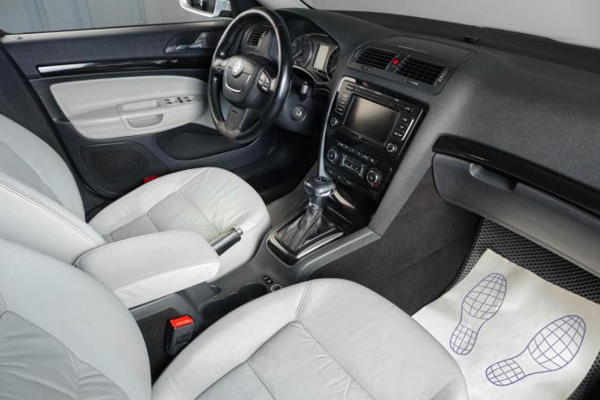 Skoda Octavia RS II Рестайлинг с пробегом 2012 года, цена 999 000 рублей, 281000 км, универсал, Автокод Объявления