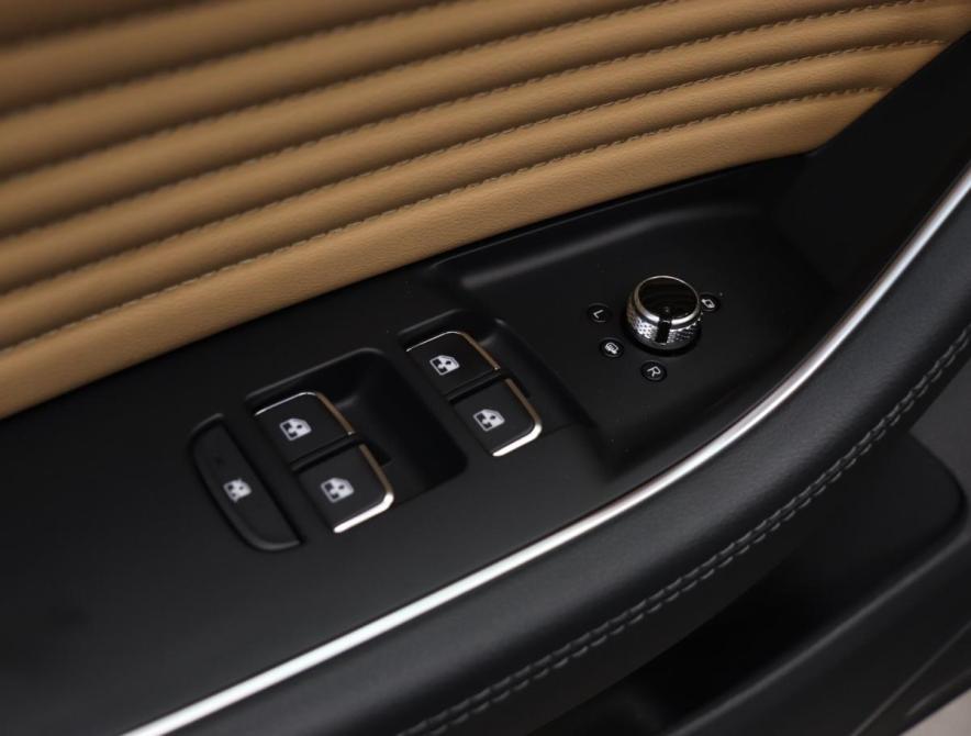 Hongqi HS5 I Рестайлинг Санкт-Петербург  - изображение 21