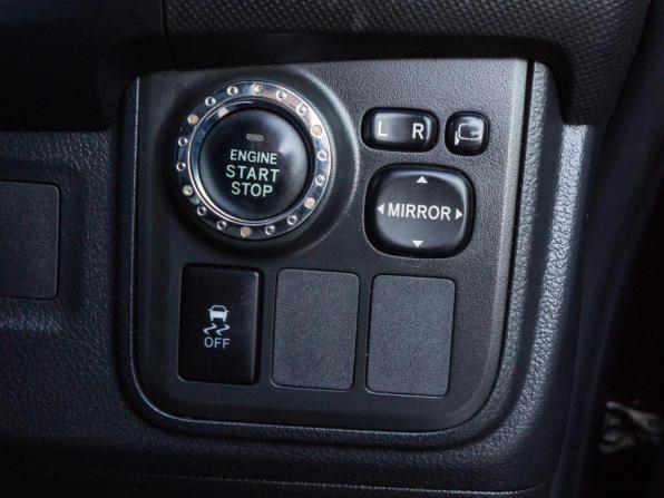 Toyota Wish II с пробегом 2010 года, цена 1 299 000 рублей, 162396 км, минивэн, Автокод Объявления
