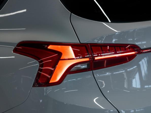 Hyundai Santa Fe IV Рестайлинг с пробегом 2021 года, цена 3 080 000 рублей, 104918 км, внедорожник, Автокод Объявления