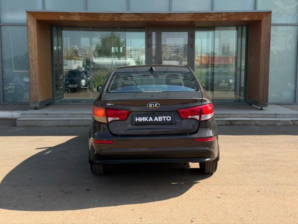 Kia Rio III Рестайлинг с пробегом 2016 года, цена 880 000 рублей, 128930 км, седан, Автокод Объявления
