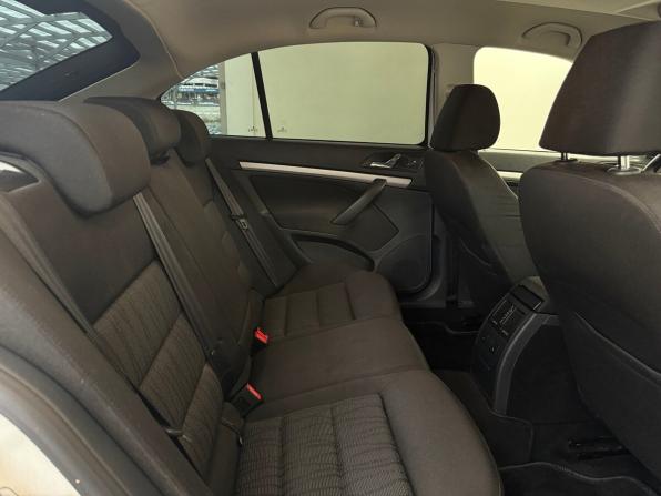 Skoda Octavia II (A5) Рестайлинг с пробегом 2012 года, цена 750 000 рублей, 252678 км, лифтбек, Автокод Объявления