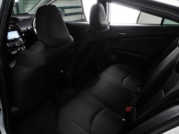 Toyota Prius IV (XW50) с пробегом 2019 года, цена 1 699 000 рублей, 111685 км, лифтбек, Автокод Объявления