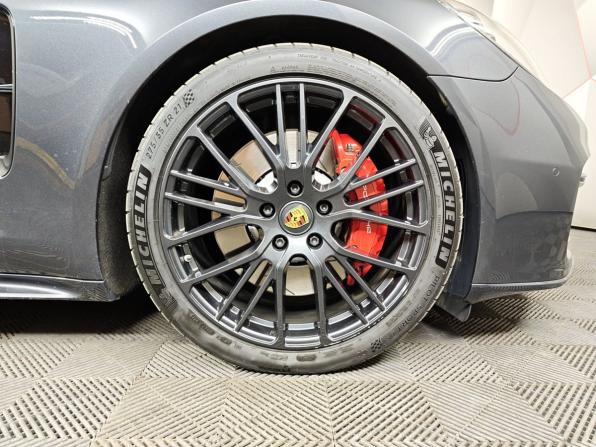 Porsche Panamera II Рестайлинг с пробегом 2021 года, цена 15 000 000 рублей, 12860 км, лифтбек, Автокод Объявления