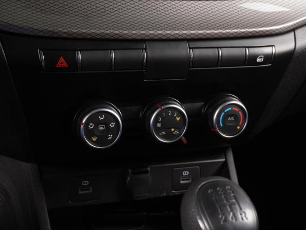 Lada (ВАЗ) Vesta I Рестайлинг (NG) с пробегом 2024 года, цена 1 299 000 рублей, 32573 км, седан, Автокод Объявления