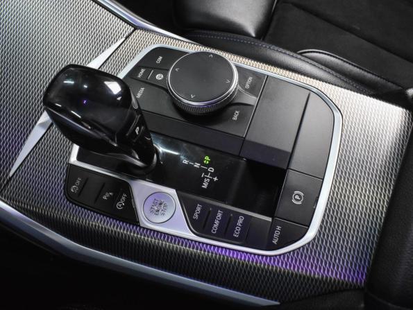 BMW 3 серии VII (G2x) с пробегом 2019 года, цена 3 239 000 рублей, 120788 км, седан, Автокод Объявления