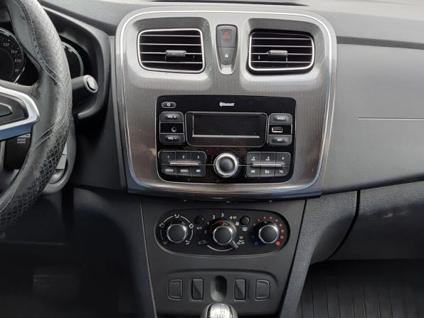 Renault Logan II Рестайлинг с пробегом 2019 года, цена 1 147 000 рублей, 110000 км, седан, Автокод Объявления