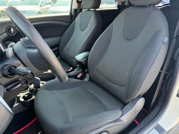 Mini Hatch II (R56) Рестайлинг с пробегом 2010 года, цена 700 000 рублей, 267000 км, хэтчбек, Автокод Объявления