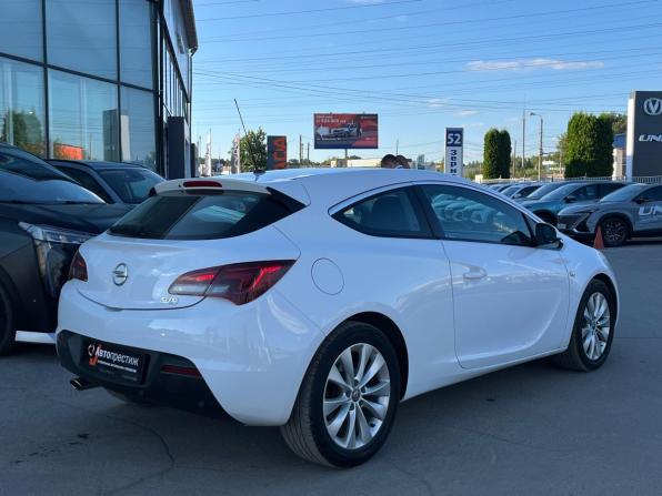 Opel Astra J Рестайлинг с пробегом 2014 года, цена 870 000 рублей, 155693 км, хэтчбек, Автокод Объявления