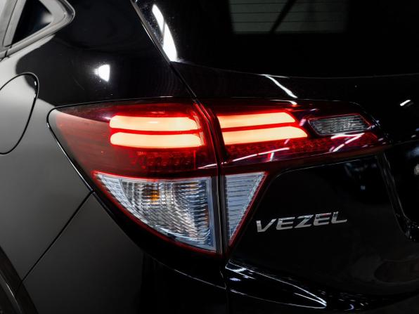 Honda Vezel I с пробегом 2014 года, цена 1 370 000 рублей, 132800 км, внедорожник, Автокод Объявления