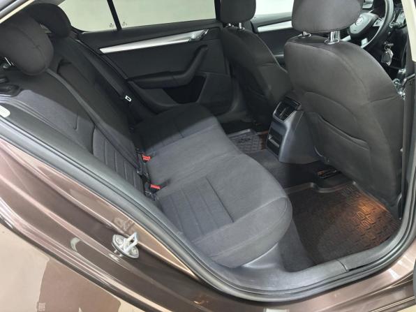 Skoda Octavia III (A7) с пробегом 2014 года, цена 720 000 рублей, 331800 км, лифтбек, Автокод Объявления