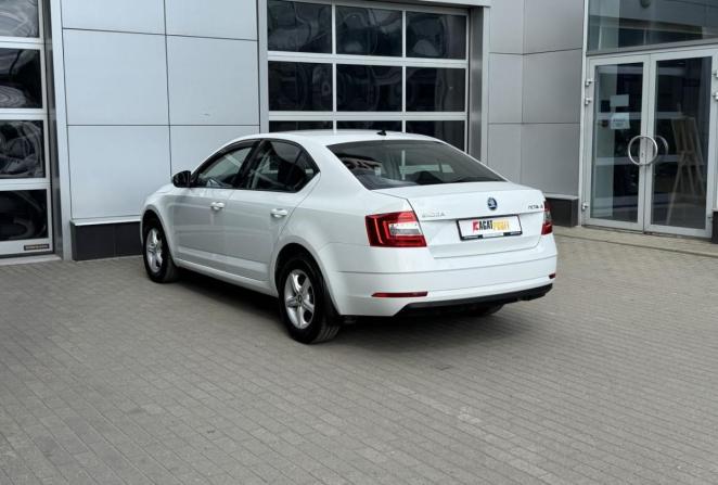 Skoda Octavia III (A7) с пробегом 2017 года, цена 1 450 000 рублей, 130000 км, лифтбек, Автокод Объявления
