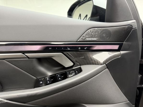 BMW 5 серии VIII (G60/G61/G68) с пробегом 2025 года, цена 8 529 000 рублей, 18546 км, седан, Автокод Объявления