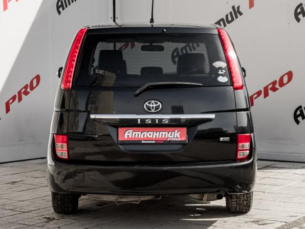 Toyota ISis I Рестайлинг с пробегом 2009 года, цена 1 140 000 рублей, 192621 км, минивэн, Автокод Объявления