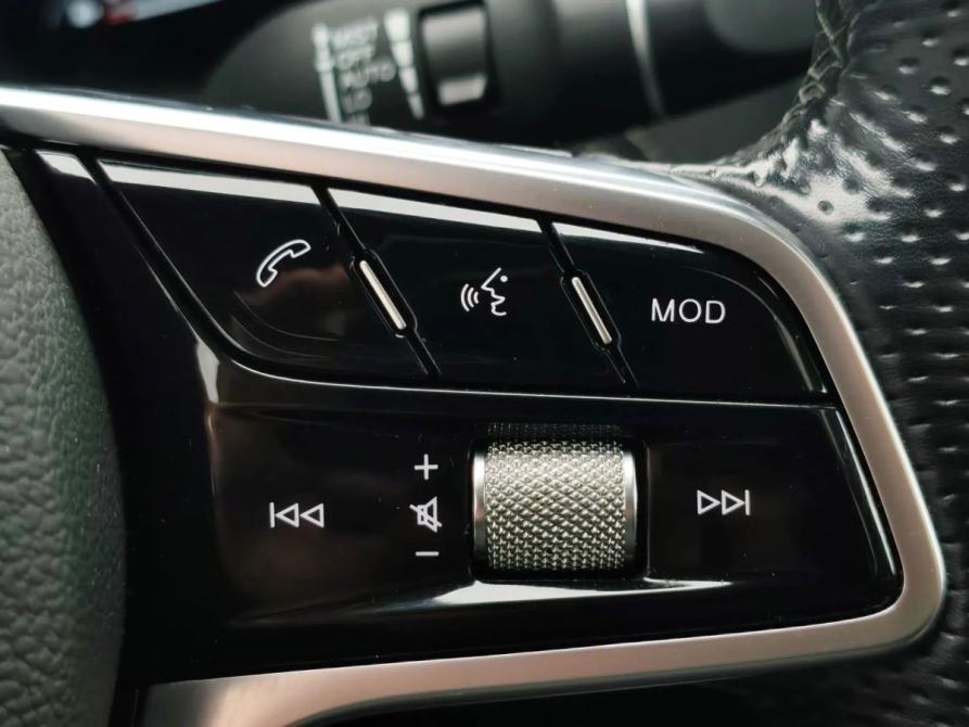 Hongqi H5 II Санкт-Петербург  - изображение 14