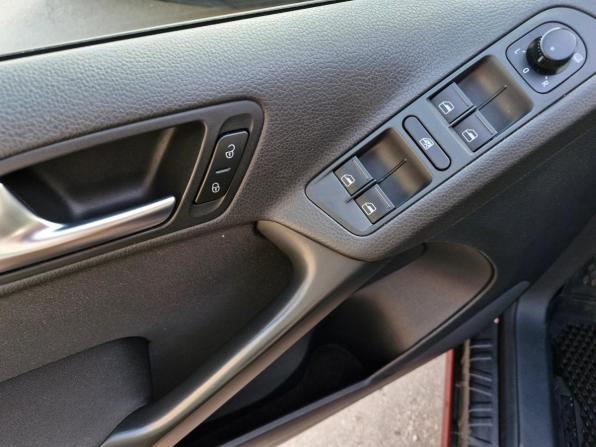 Volkswagen Tiguan I Рестайлинг с пробегом 2011 года, цена 1 259 000 рублей, 100606 км, внедорожник, Автокод Объявления