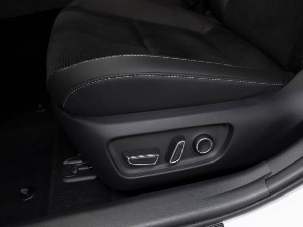 Toyota Camry IX (XV80) China Market с пробегом 2026 года, цена 4 490 000 рублей, 34 км, седан, Автокод Объявления