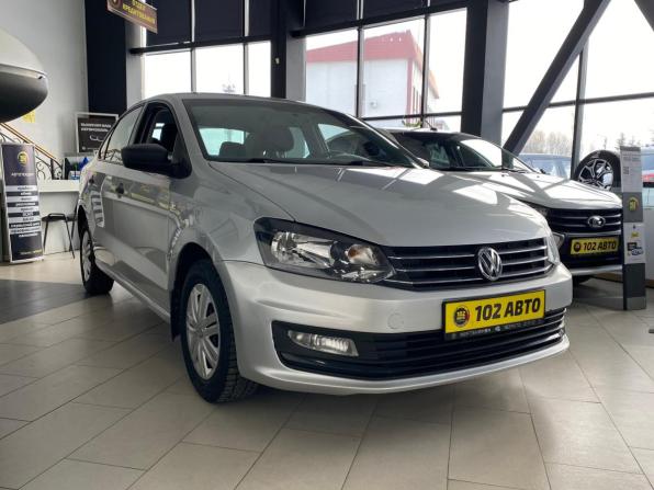 Volkswagen Polo V Рестайлинг с пробегом 2016 года, цена 930 000 рублей, 100000 км, седан, Автокод Объявления