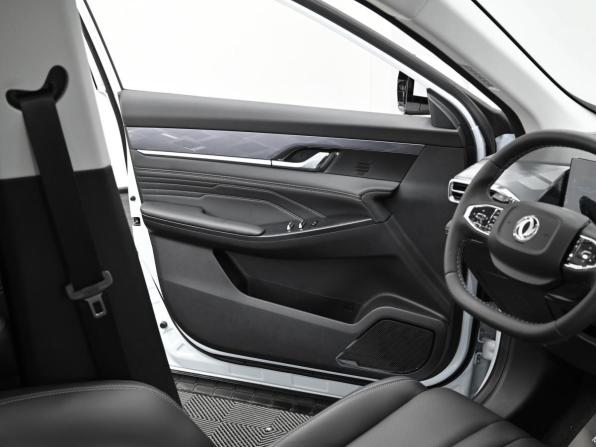 Dongfeng Mage с пробегом 2025 года, цена 2 499 000 рублей, 8 км, внедорожник, Автокод Объявления