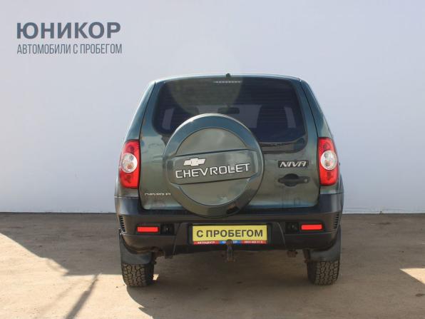 Chevrolet Niva I Рестайлинг с пробегом 2015 года, цена 539 000 рублей, 135104 км, внедорожник, Автокод Объявления