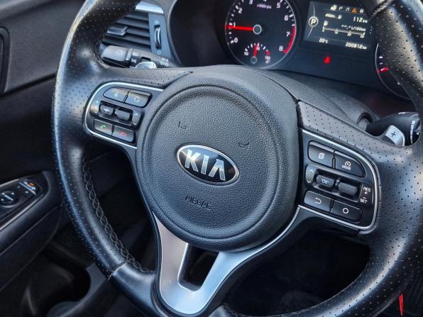 Kia Optima IV с пробегом 2018 года, цена 1 599 000 рублей, 200812 км, седан, Автокод Объявления