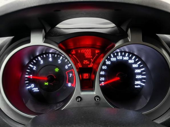 Nissan Juke I с пробегом 2012 года, цена 1 299 000 рублей, 124200 км, внедорожник, Автокод Объявления