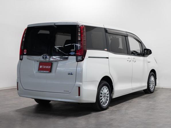 Toyota Noah III (R80) с пробегом 2014 года, цена 1 800 000 рублей, 202706 км, минивэн, Автокод Объявления