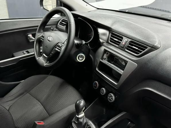 Kia Rio III Рестайлинг с пробегом 2016 года, цена 879 900 рублей, 111209 км, седан, Автокод Объявления