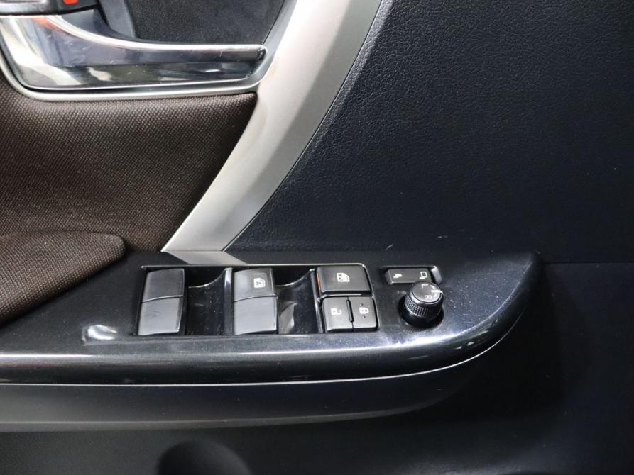 Toyota Fortuner II Москва  - изображение 11