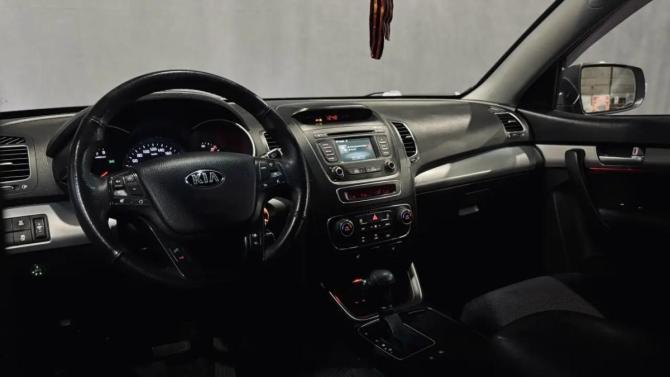 Kia Sorento II Рестайлинг с пробегом 2013 года, цена 1 650 000 рублей, 169000 км, внедорожник, Автокод Объявления