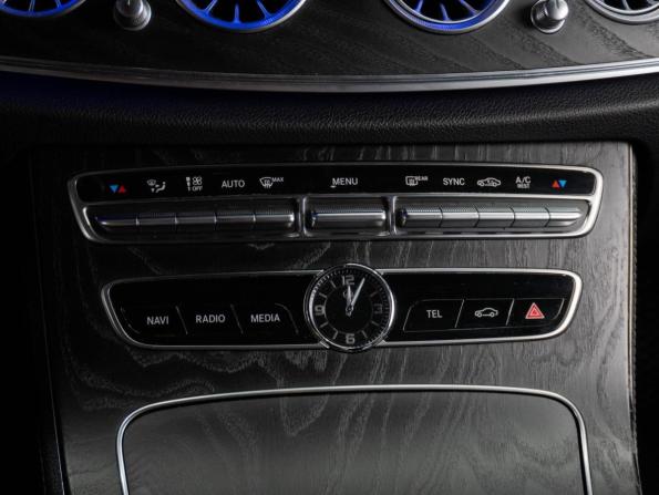 Mercedes-Benz E-Класс V (W213 S213 C238) с пробегом 2019 года, цена 3 200 000 рублей, 218056 км, седан, Автокод Объявления