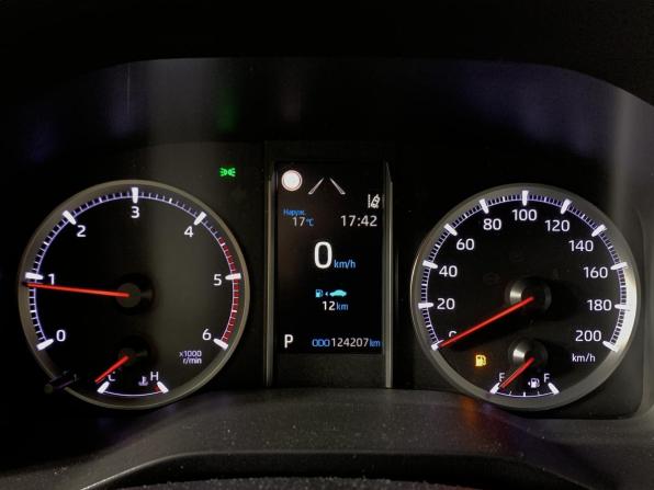Toyota HiAce H300 с пробегом 2020 года, цена 5 597 000 рублей, 124205 км, минивэн, Автокод Объявления