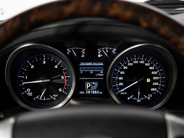 Toyota Land Cruiser 200 Series Рестайлинг 1 с пробегом 2013 года, цена 3 940 000 рублей, 281882 км, внедорожник, Автокод Объявления