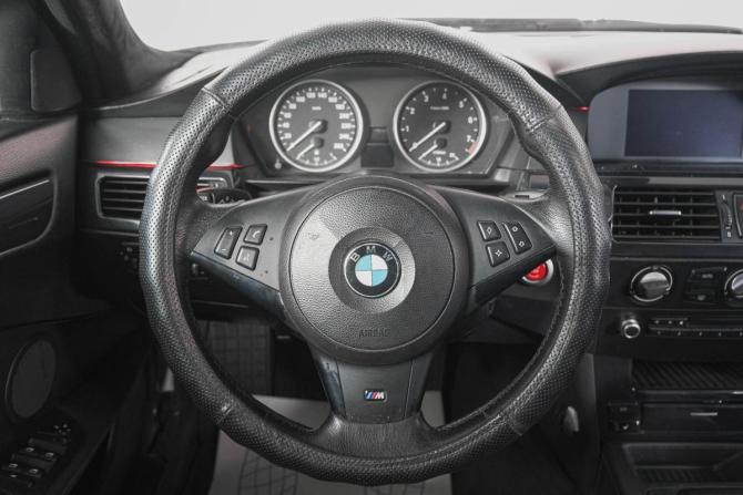 BMW 5 серии V (E60/E61) Рестайлинг с пробегом 2009 года, цена 1 249 000 рублей, 240000 км, седан, Автокод Объявления