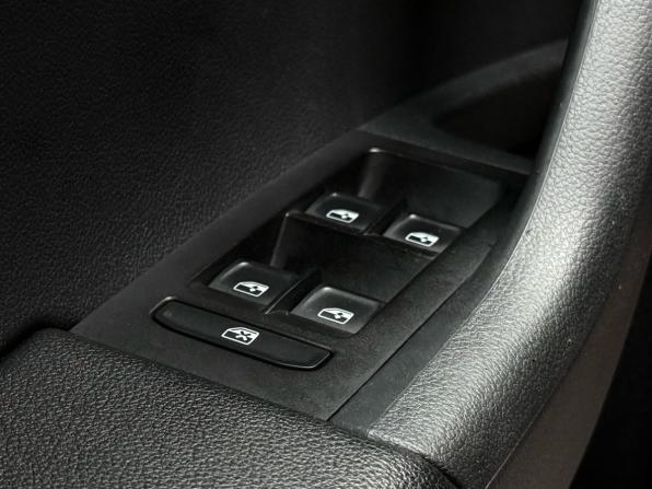 Skoda Octavia III (A7) Рестайлинг с пробегом 2018 года, цена 2 169 000 рублей, 158481 км, лифтбек, Автокод Объявления
