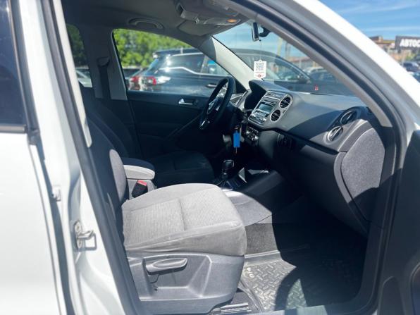 Volkswagen Tiguan I Рестайлинг с пробегом 2014 года, цена 1 300 000 рублей, 218075 км, внедорожник, Автокод Объявления