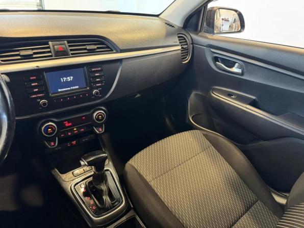 Kia Rio IV с пробегом 2018 года, цена 1 369 000 рублей, 159477 км, хэтчбек, Автокод Объявления