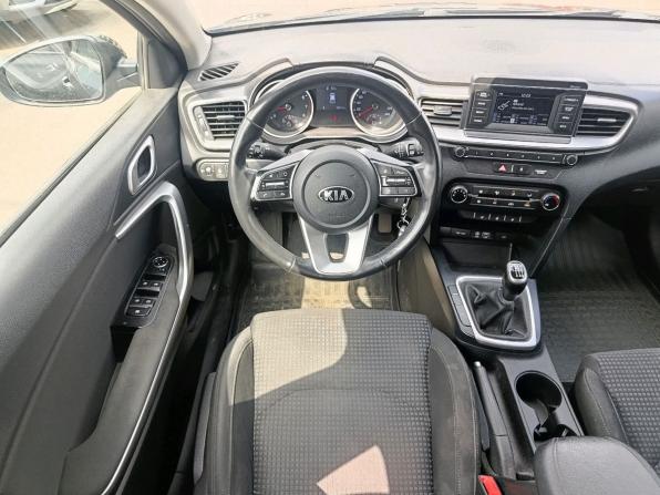 Kia Ceed III с пробегом 2018 года, цена 1 499 000 рублей, 45000 км, хэтчбек, Автокод Объявления