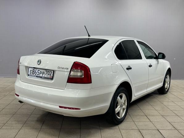 Skoda Octavia II (A5) Рестайлинг с пробегом 2012 года, цена 720 000 рублей, 234484 км, лифтбек, Автокод Объявления