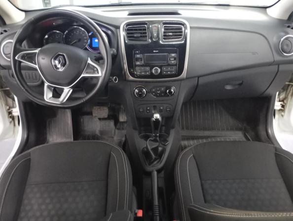 Renault Sandero II Рестайлинг с пробегом 2018 года, цена 817 500 рублей, 189000 км, хэтчбек, Автокод Объявления