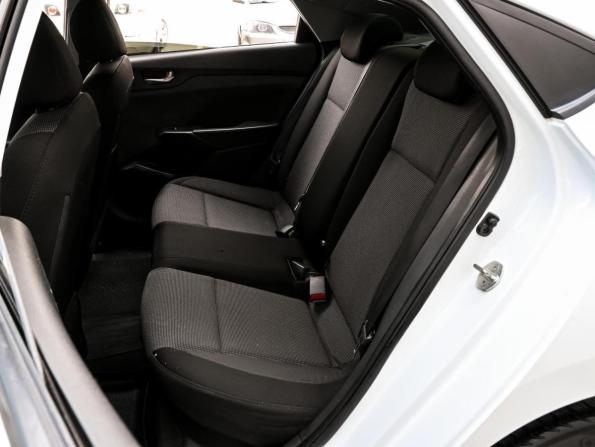 Hyundai Solaris II с пробегом 2019 года, цена 939 400 рублей, 220049 км, седан, Автокод Объявления