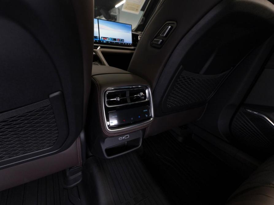 Geely Monjaro I Рестайлинг 2 Москва  - изображение 16
