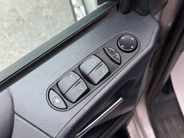 Mercedes-Benz Viano I (W639) Рестайлинг с пробегом 2010 года, цена 1 599 000 рублей, 376855 км, минивэн, Автокод Объявления