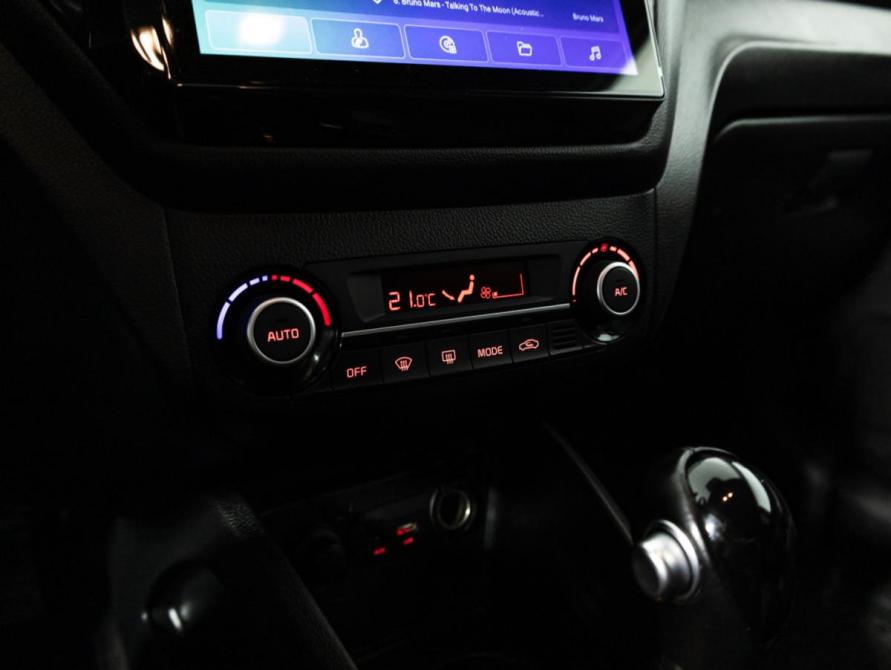 Kia Rio III Рестайлинг Санкт-Петербург  - изображение 19