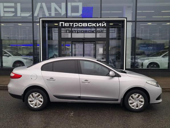 Renault Fluence I Рестайлинг с пробегом 2014 года, цена 689 000 рублей, 148756 км, седан, Автокод Объявления