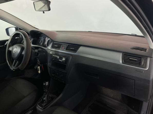 Skoda Rapid I с пробегом 2016 года, цена 820 000 рублей, 237222 км, лифтбек, Автокод Объявления